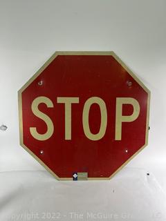 30 x 30" Standard Octagonal Metal STOP Sign