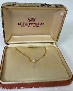 Child's 14K Yellow Gold with Cultured Pearl Necklace in Box. 1g total weight