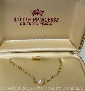 Child's 14K Yellow Gold with Cultured Pearl Necklace in Box. 1g total weight