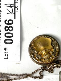 Victorian Gold Filled Picture Locket with Chain.  