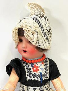 Antique 1930s Composition Souvenir Travel Doll Dressed in Ethnic Costumes - Netherlands. 