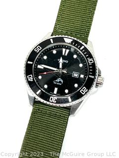 Casio Men's Black Dive Watch. 