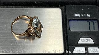 Large Aquamarine Cocktail Ring Set in 14k Yellow Gold Band. 7.7g total weight.