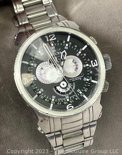 Swiss Made Chronograph Invicta Mens' Wristwatch. Model 4576