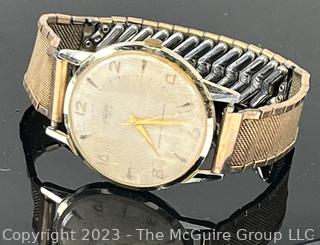 Aureole Gold Toned Men's Wrist Watch 