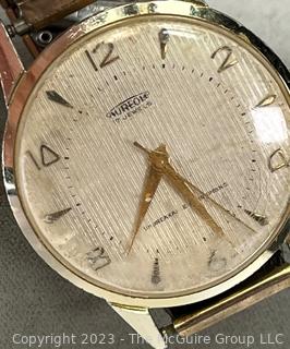 Aureole Gold Toned Men's Wrist Watch 