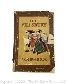 Group of Vintage Recipe Books including Pyrex, Ball and 1914 Pillsbury Cook Book