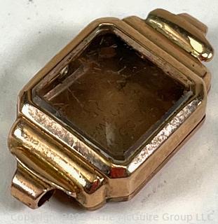 Ladies Omega 14k Gold Watch Case. 3.0g