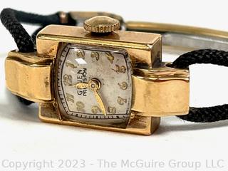 Ladies Gruen Precision Wrist Watch in 14k Gold Case. 11.9g Total Weight