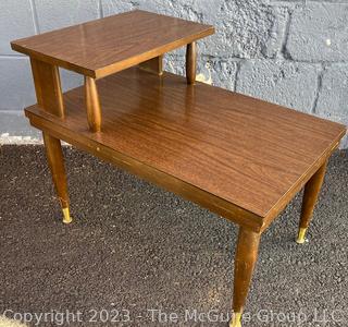 Mid Century Modern Mersman #8195 Two Tier End Table. 18"w, 28.5"long, 22" Total height.