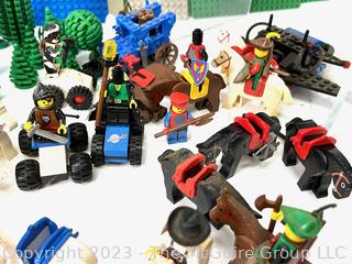 Large Collection of Vintage Legos Including Castle, Vehicles, Legoland, Figures and More. 