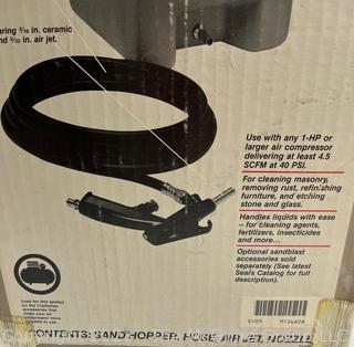 Sears Craftsman Heavy Duty Sandblasting System Model 916808 in Box