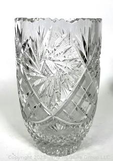 Cut Crystal Glass Vase. 10"T