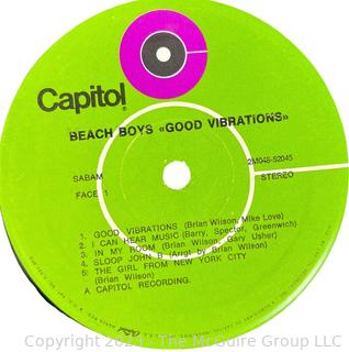 Vinyl Record Album: The Beach Boys, "Good Vibrations", Capitol Records 1975 (52045).