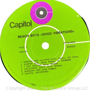 Vinyl Record Album: The Beach Boys, "Good Vibrations", Capitol Records 1975 (52045).