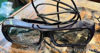 SONY TV Model KDL 60EX720 with 2 Pair of SONY Active 3D Glasses