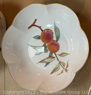 Collection of Royal Worcester Porcelain China Serving Pieces in The Evesham Pattern