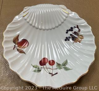 Collection of Royal Worcester Porcelain China Serving Pieces in The Evesham Pattern