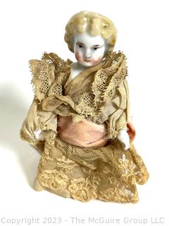 Small Victorian Porcelain China Doll with Hand Made Lace Dress. 4" tall