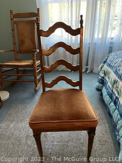 Turned Oak Ladder Back Chair. 19"w x 42"t