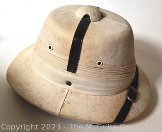 Vintage Sun Hat Pith Helmet in Hat Box