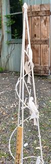 White Metal Garden Trestle {NO SHIPPING}