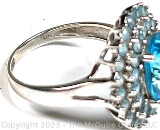 14kt White Gold and Blue Aquamarine Stone Surround Ring.  Missing stone. 