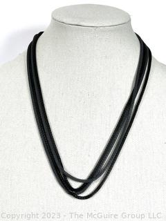 Black Metal Round Snake Chain Necklace. 