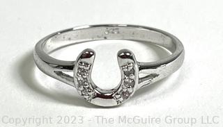 Sterling Silver Horse Shoe Ring. 2g