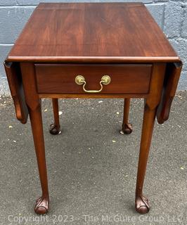 Statton Trutype Solid Cherry Traditional Drop-Leaf End Table