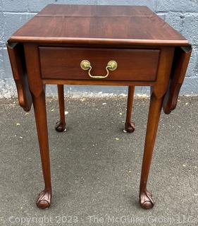 Statton Trutype Solid Cherry Traditional Drop-Leaf End Table