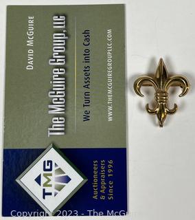 Gold Filled Fleur De Lis Brooch Pendant. 