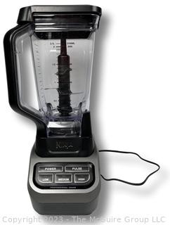 Ninja BL610 Professional Countertop Blender. 1000 Watt 