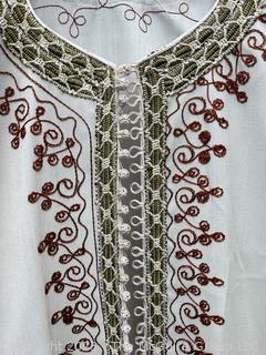 White Embroidered Robe or Caftan