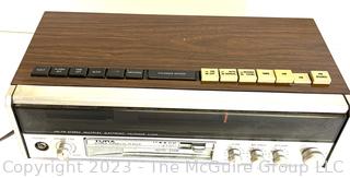 Yorx Vintage Model R5280 AM FM Stereo & Tape. Untested 