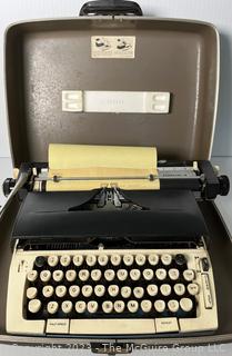 Sears Forecast 12 Portable Typewriter in Case