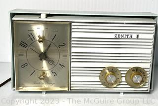 1960's Zenith Shelf Clock Radio 