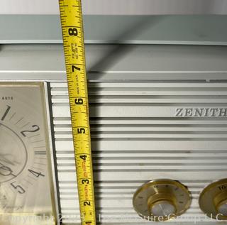 1960's Zenith Shelf Clock Radio 