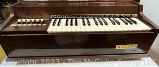 Magnus Electric Chord Organ Model 391. Untested