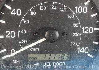 2000 4 Door Toyota Camry LE Sedan with 111,183 Miles Car VIN JT2BG22KXY0465727    Note: Windshield is cracked     