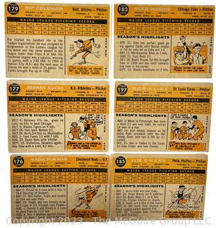 Sports Cards: Baseball: 18 Topps Cards Circa Early 1960's