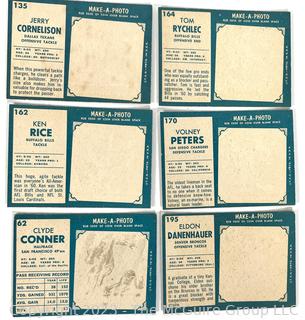 Sports Cards: Football: 18 1961 Topps Football Card lot: Kyle Rote, et al
