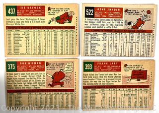 Sports Cards: Baseball: 18 Topps Cards Circa Early 1960's