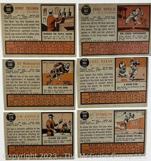 Sports Cards: Baseball: 18 Topps Cards Circa Early 1960's