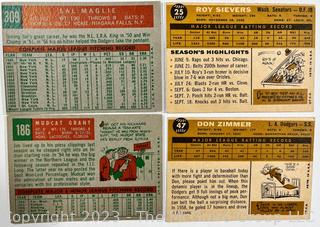 Sports Cards: Baseball: 17 Topps Cards Circa Early 1960's