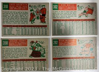 Sports Cards: Baseball: 17 Topps Cards Circa Early 1960's