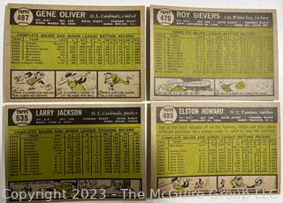 Sports Cards: Baseball: 20 Topps Cards Circa Early 1960's