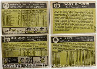 Sports Cards: Baseball: 20 Topps Cards Circa Early 1960's