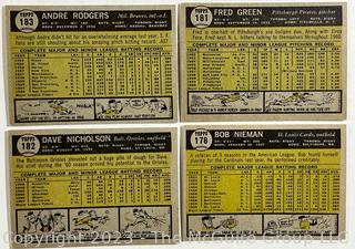 Sports Cards: Baseball: 20 Topps Cards Circa Early 1960's