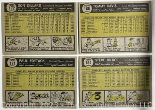 Sports Cards: Baseball: 20 Topps Cards Circa Early 1960's